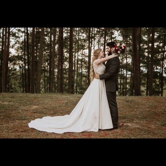 Meet your Posher, Ally - Picture 5 of 5